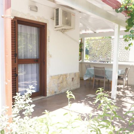 I Sapori Del Gargano Guest House เวียสเต ภายนอก รูปภาพ